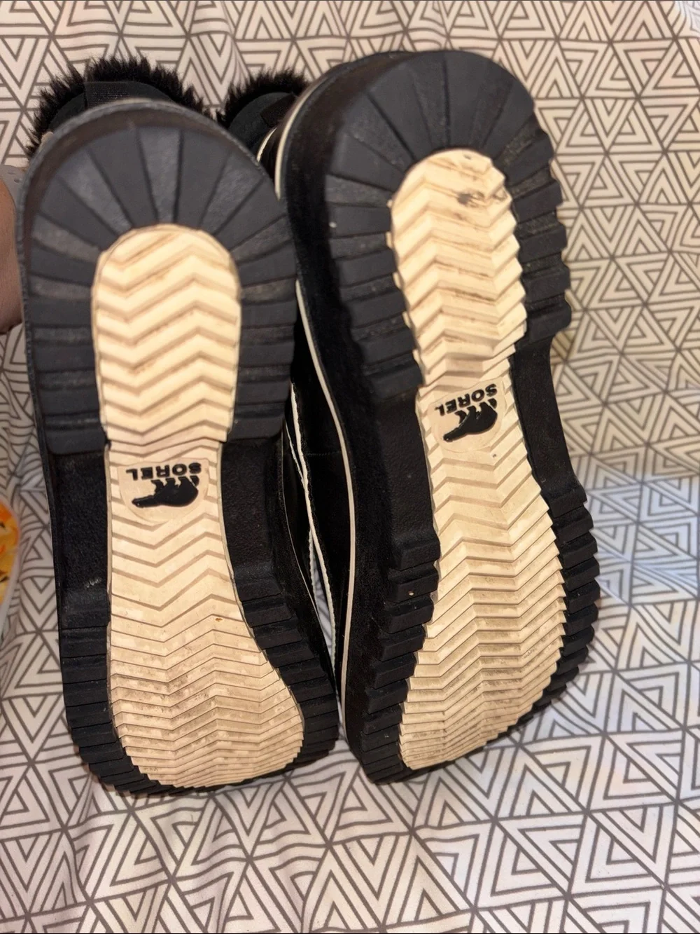 Sorel warm faux